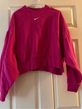 Nike Women's Fuchsia Cropped Crew Sweatshirt